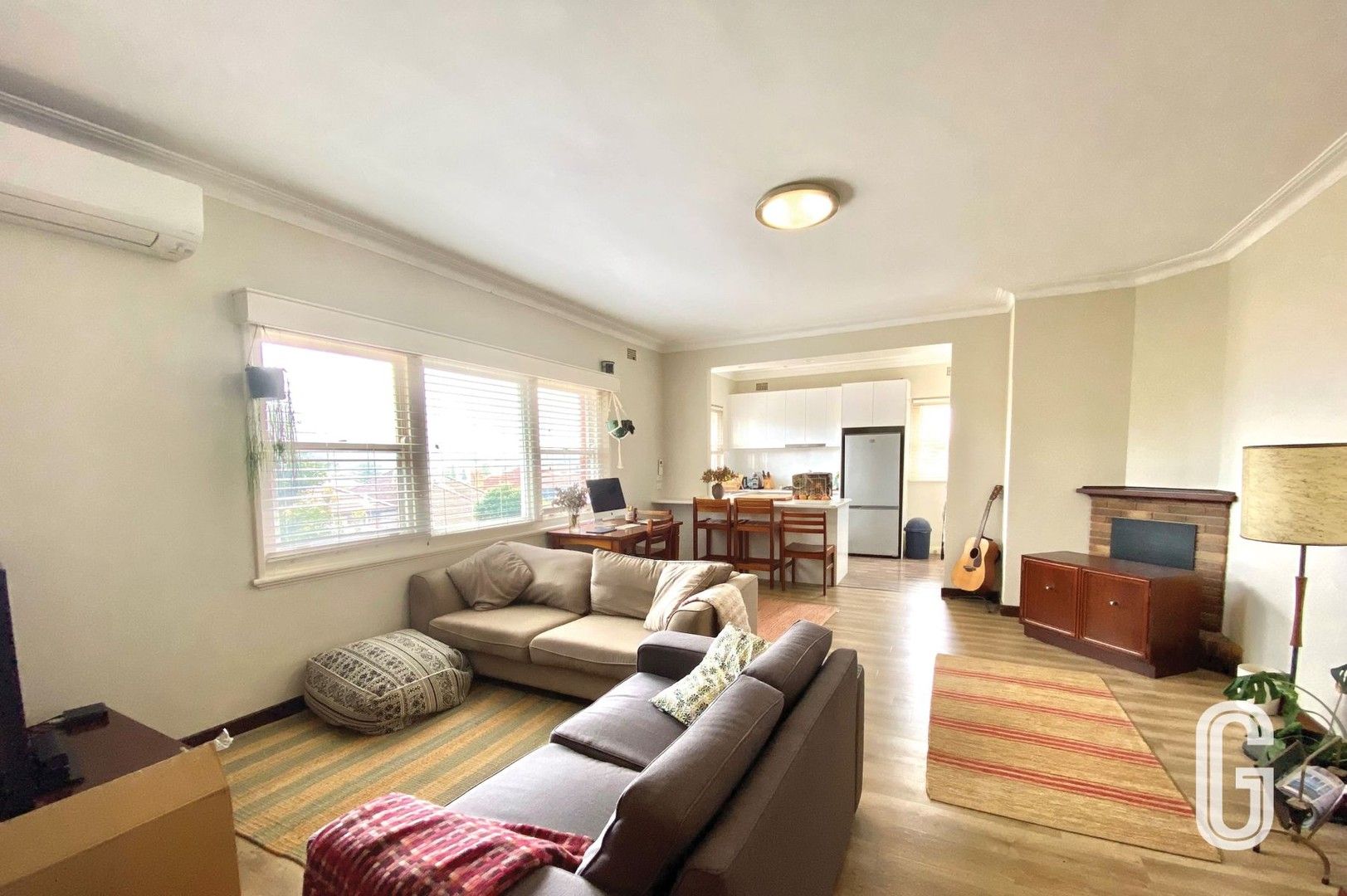 2 bedrooms Apartment / Unit / Flat in 2/34 Light Street BAR BEACH NSW, 2300