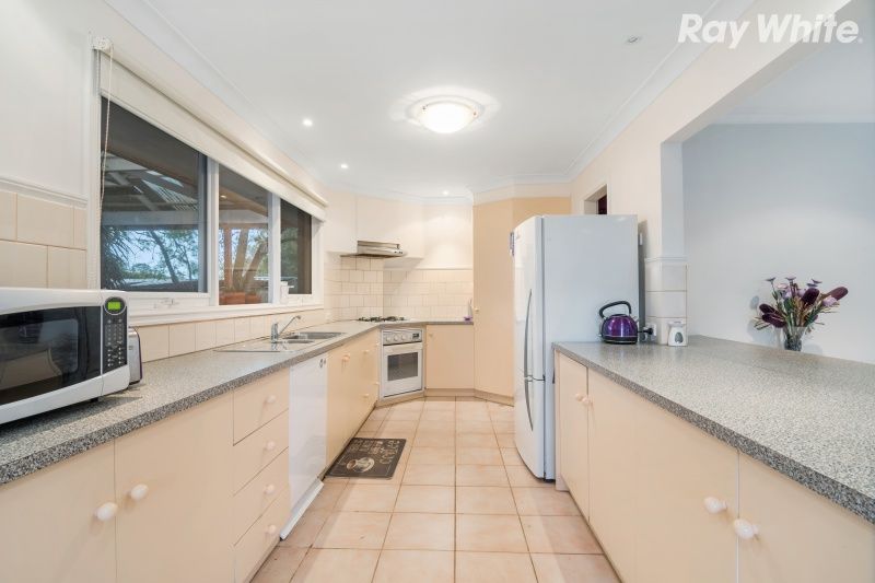 1 Fisher Court, Bayswater North VIC 3153, Image 2