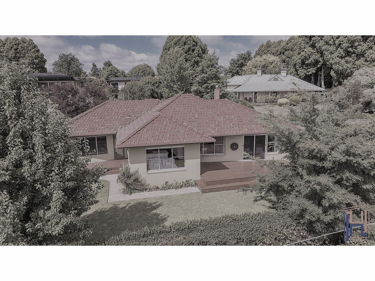 52 Garibaldi Street, Armidale Property History & Address Research