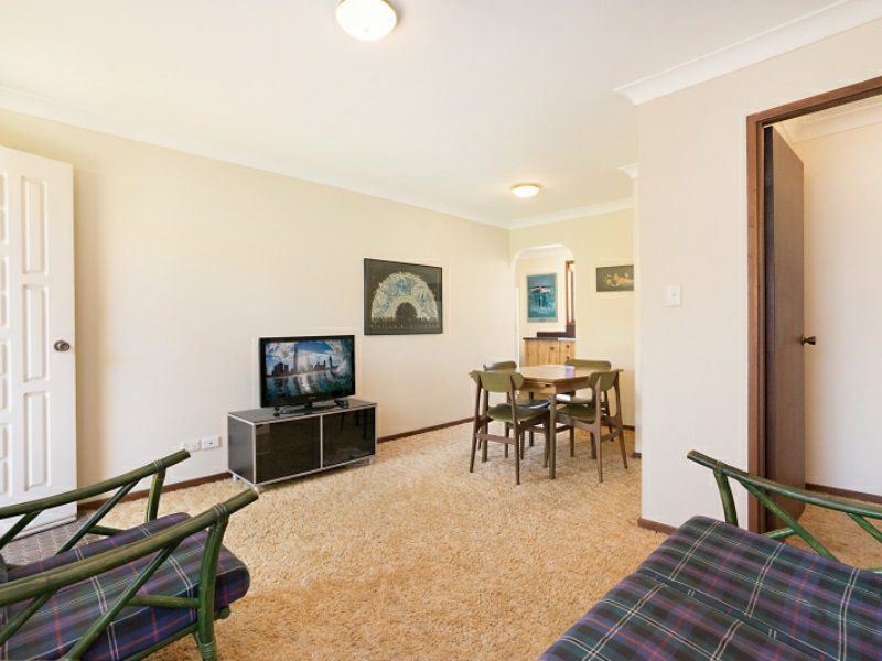 2/34-36 Oakland Avenue, The Entrance NSW 2261, Image 2