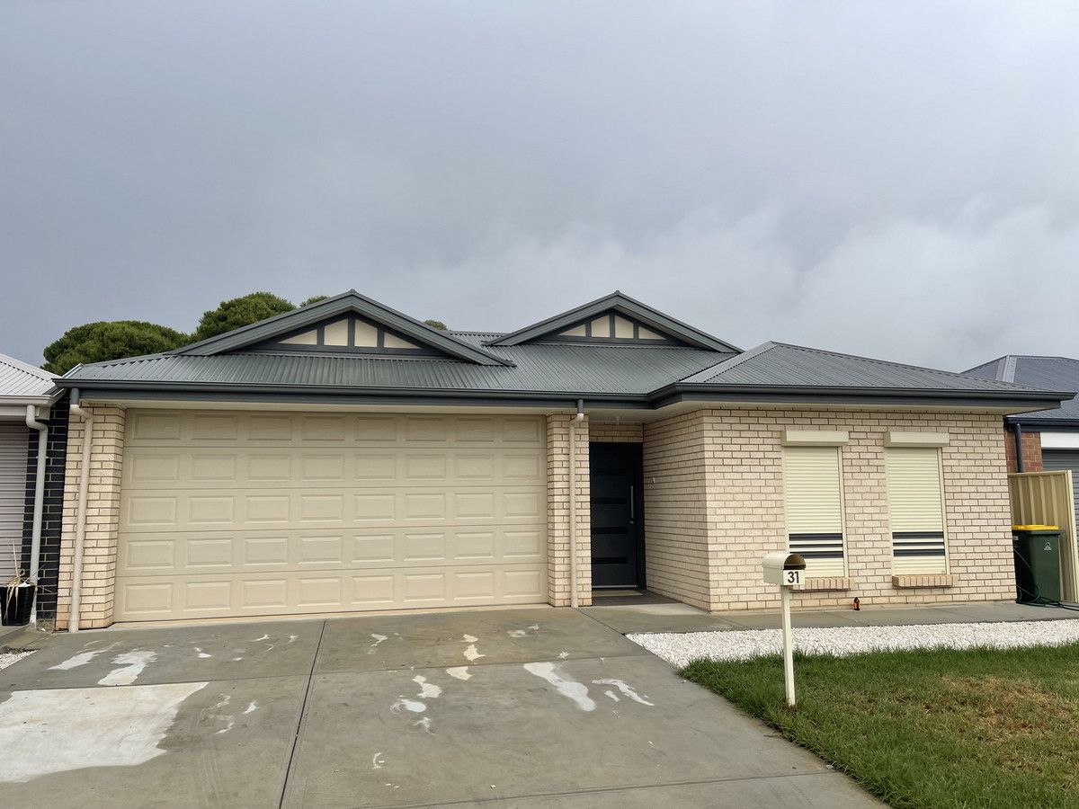 3 bedrooms House in 31 Fazzolari Circuit PARALOWIE SA, 5108