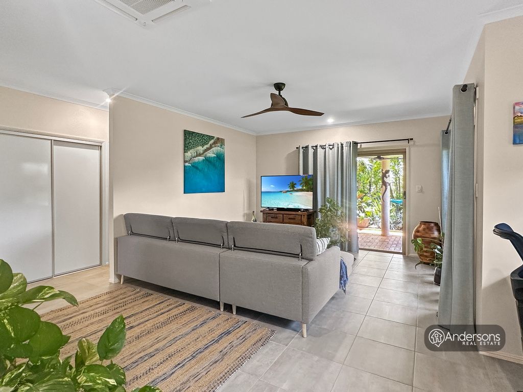 1/42-44 Mitchell St, South Mission Beach QLD 4852, Image 2