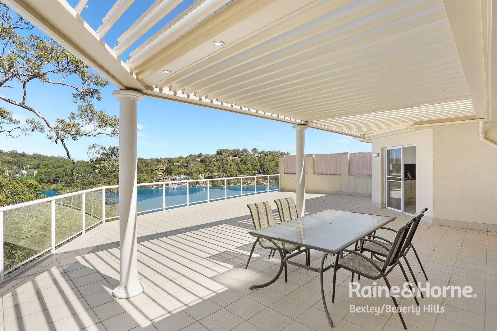 15/81 Woodlands Avenue, Lugarno NSW 2210, Image 0