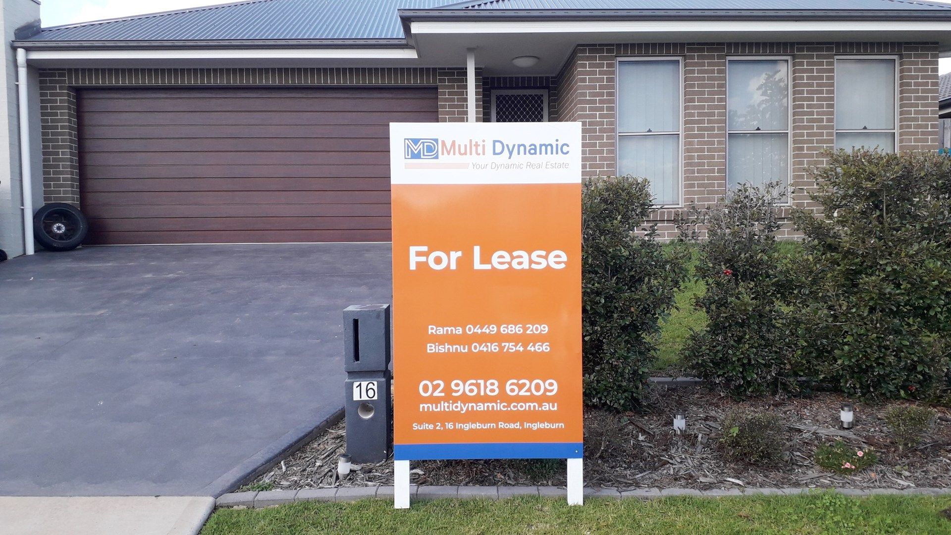 4 bedrooms House in 16 Radisich Loop ORAN PARK NSW, 2570