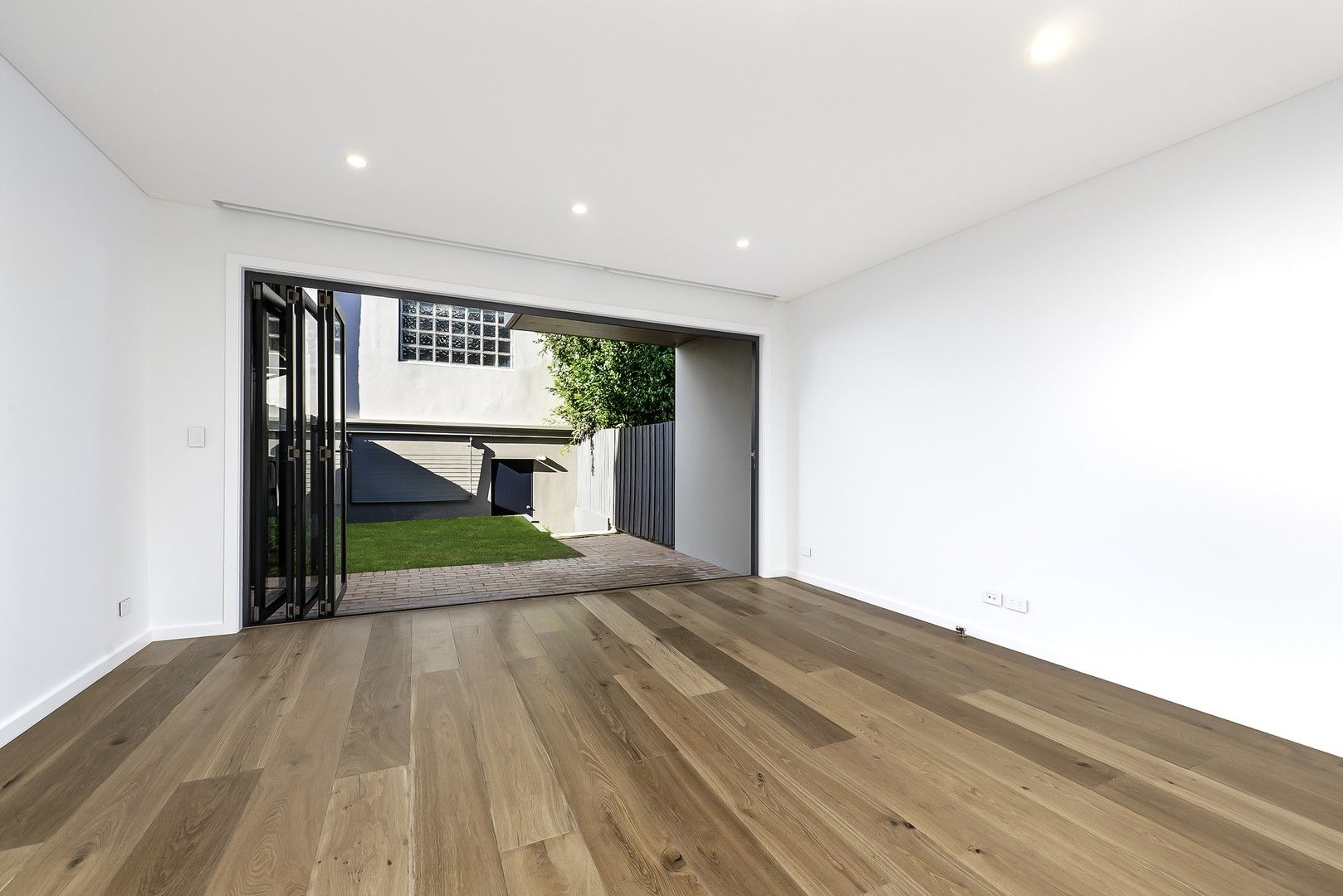 2 bedrooms Townhouse in 2/130-140 Mitchell Road ALEXANDRIA NSW, 2015