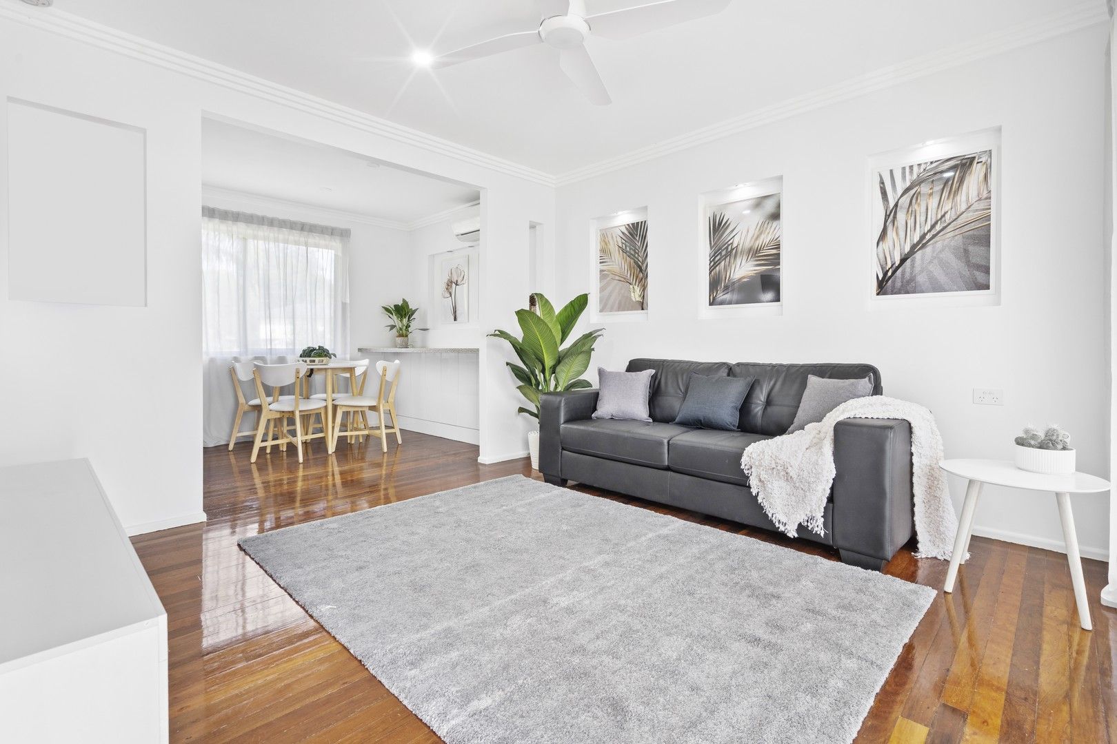 2 bedrooms House in 19 Darren Drive SLACKS CREEK QLD, 4127