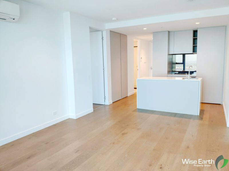 3 bedrooms Apartment / Unit / Flat in 7006/462 Elizabeth Street MELBOURNE VIC, 3000