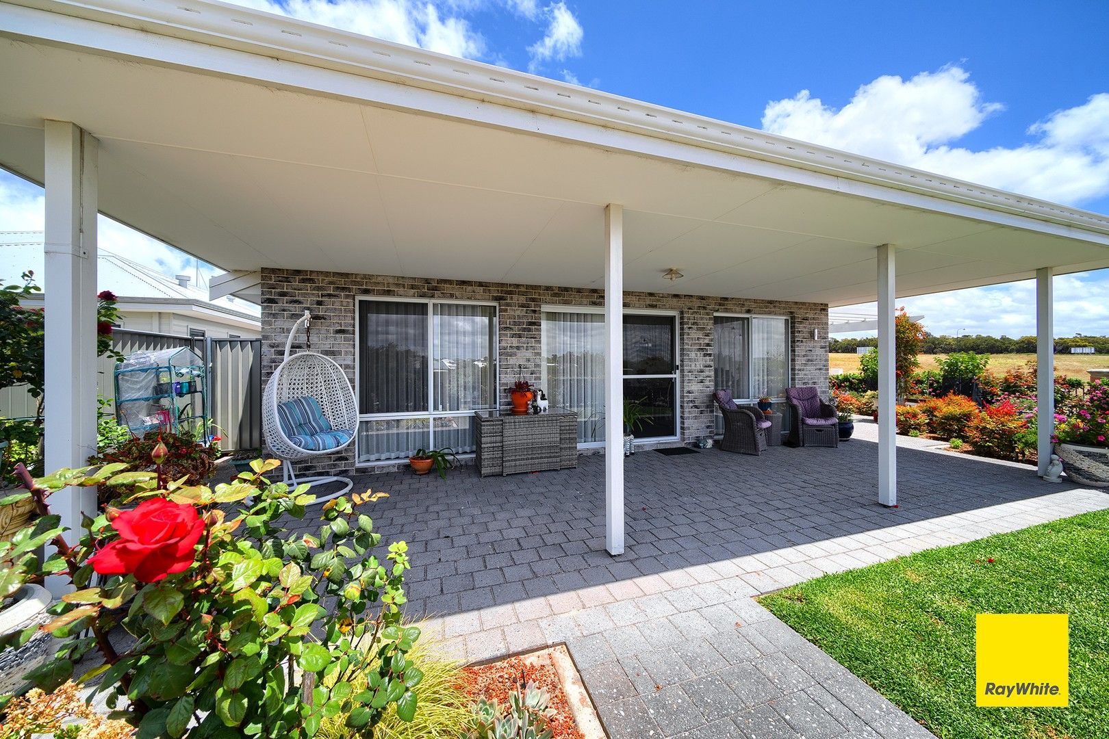 4 bedrooms House in 6 Ballindean Avenue BAYONET HEAD WA, 6330