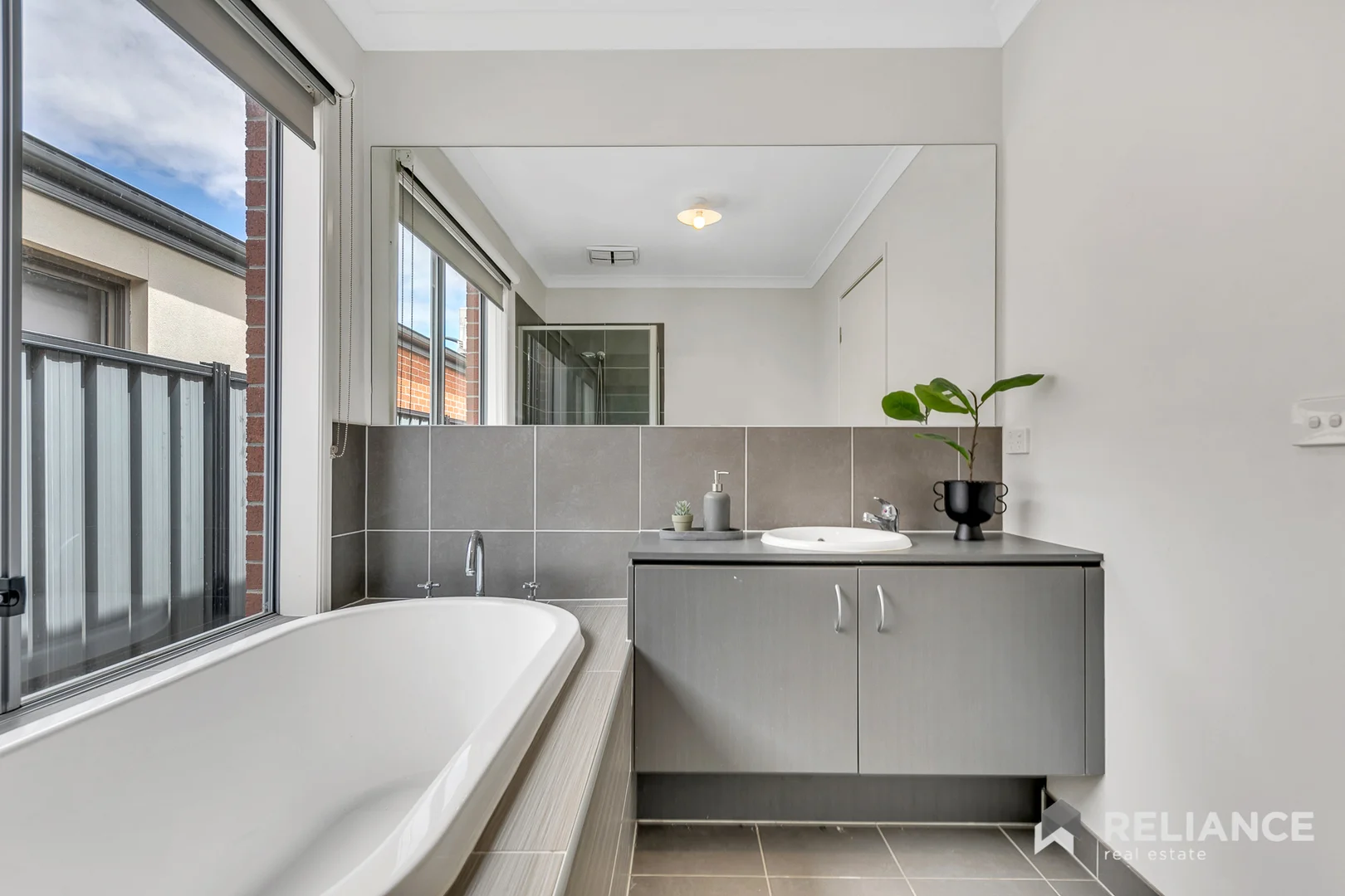 Additional image 22 of 14 Silverbush Way, Truganina VIC 3029