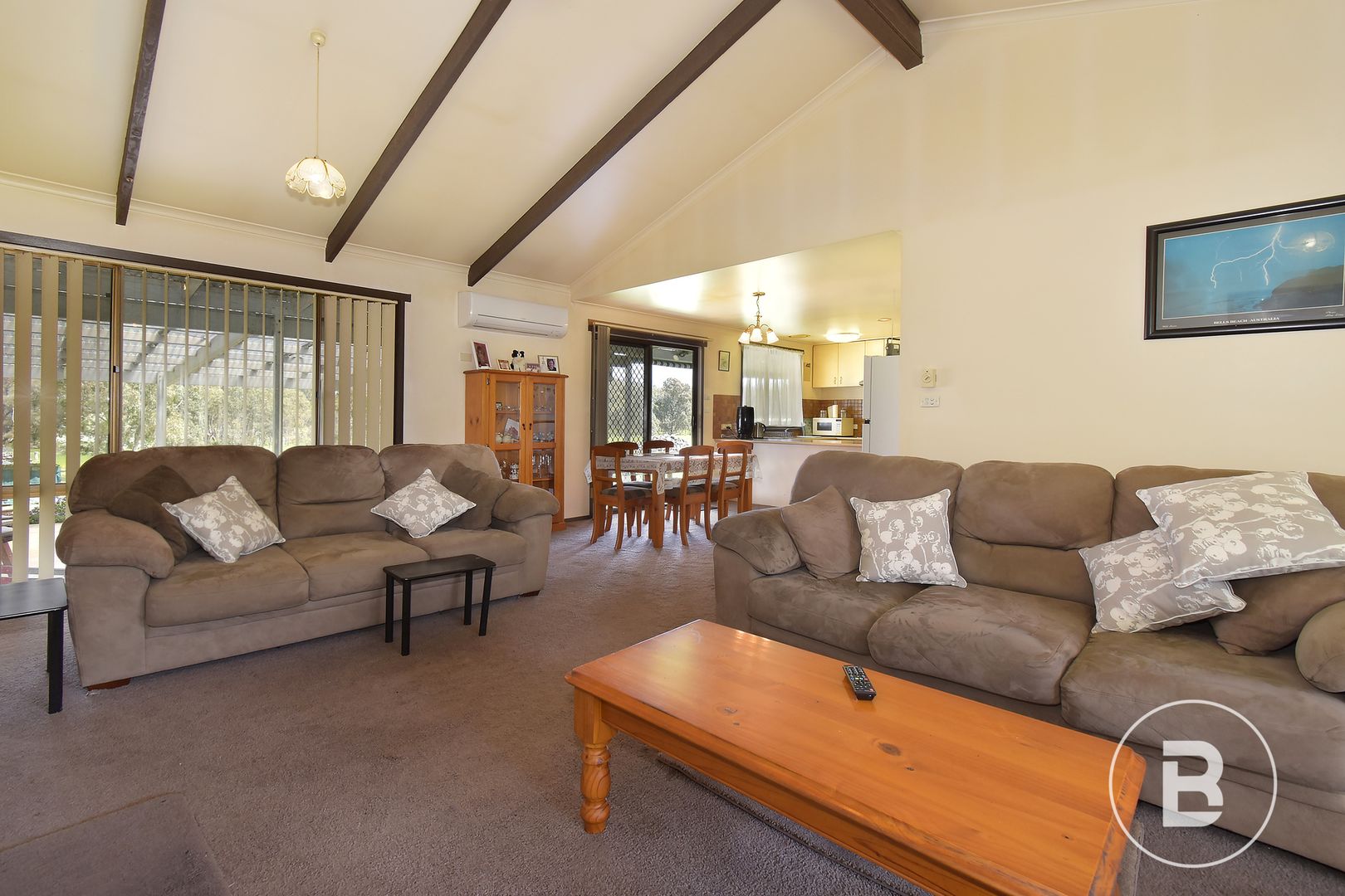 44 Menzies Drive, Daisy Hill VIC 3465, Image 2