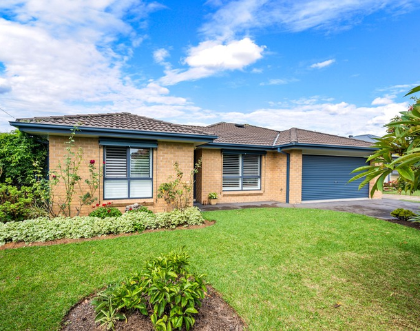 12 Docker Street, Marks Point NSW 2280