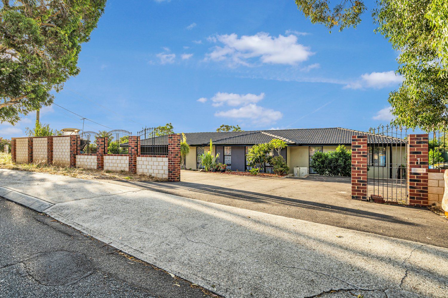 1 Watsonia Road, Gooseberry Hill WA 6076, Image 0