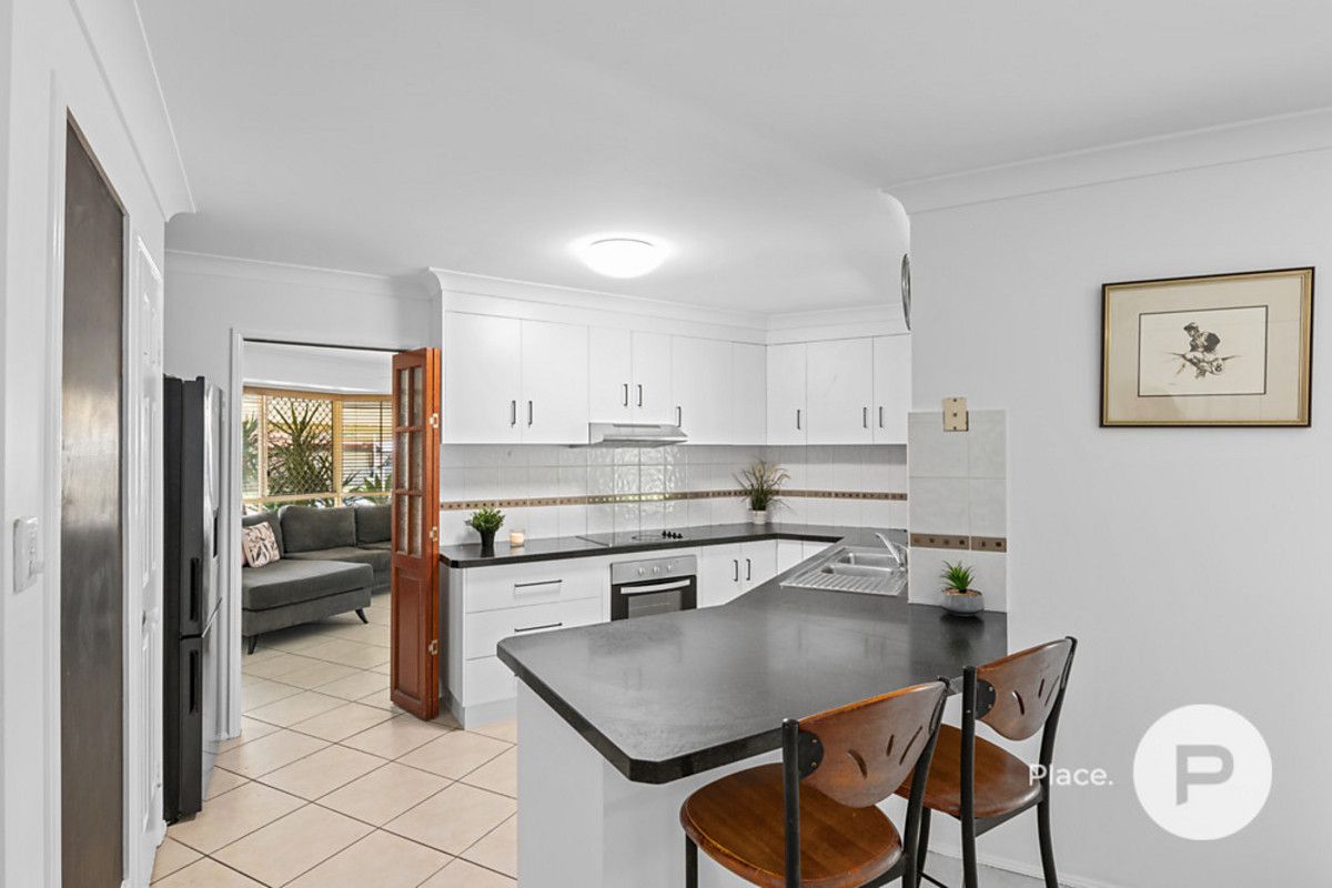 37 Solomon Crescent, Tingalpa QLD 4173, Image 2