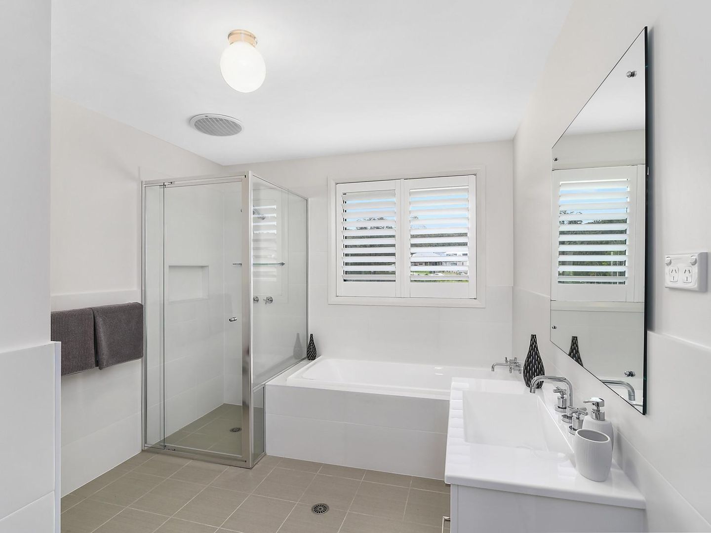 225 Northlakes Drive, Cameron Park NSW 2285, Image 2