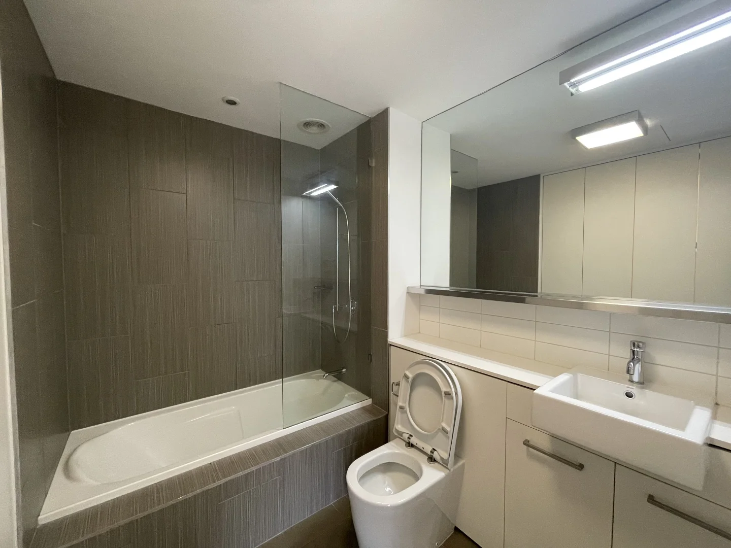 Additional image 5 of 2b2b/59 Coppin Street, Richmond VIC 3121