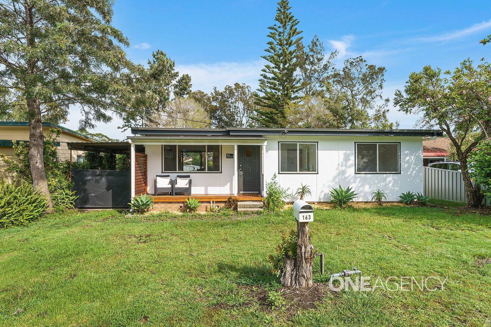 3 bedrooms House in 163 Macleans Point Road SANCTUARY POINT NSW, 2540