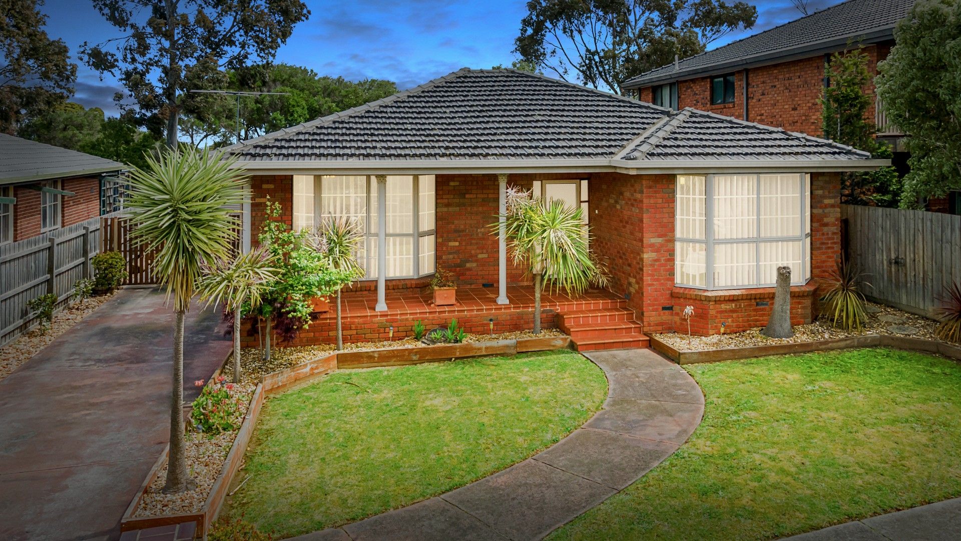 4 bedrooms House in 76 Bellbrook Drive DANDENONG NORTH VIC, 3175