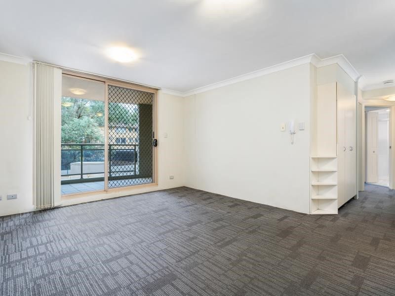 2 bedrooms Apartment / Unit / Flat in 19/18 Sorrell Street PARRAMATTA NSW, 2150
