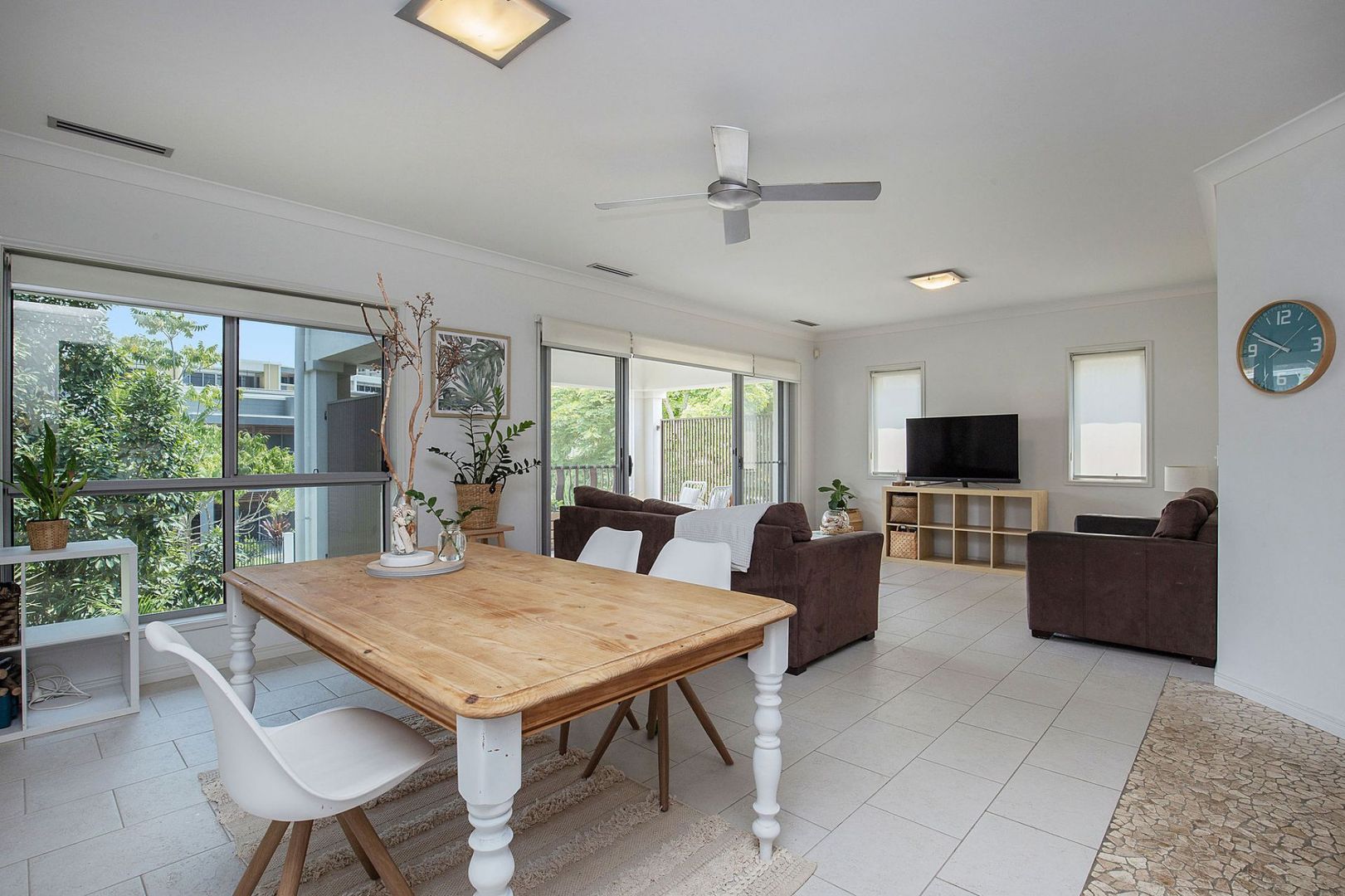 3084 Quay South Drive, Carrara QLD 4211, Image 2