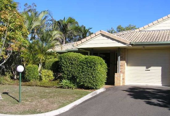 3 bedrooms Townhouse in 121 golden avenue CALAMVALE QLD, 4116