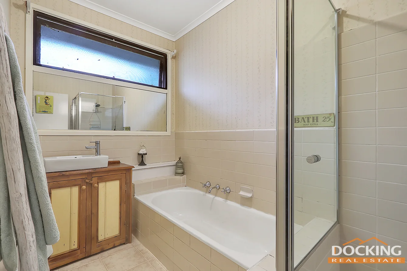 Additional image 7 of 2 Dalroy Crescent, Vermont South VIC 3133