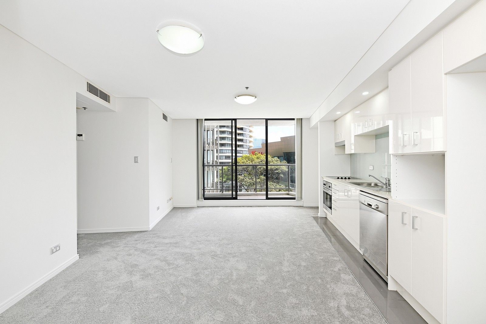 1 bedrooms Apartment / Unit / Flat in 606/1 Adelaide Street BONDI JUNCTION NSW, 2022
