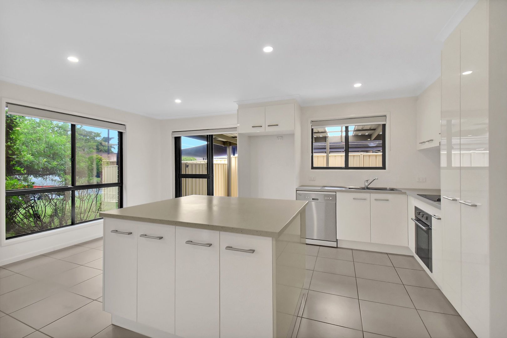 37 Lapoinya Crescent, Warana QLD 4575, Image 1