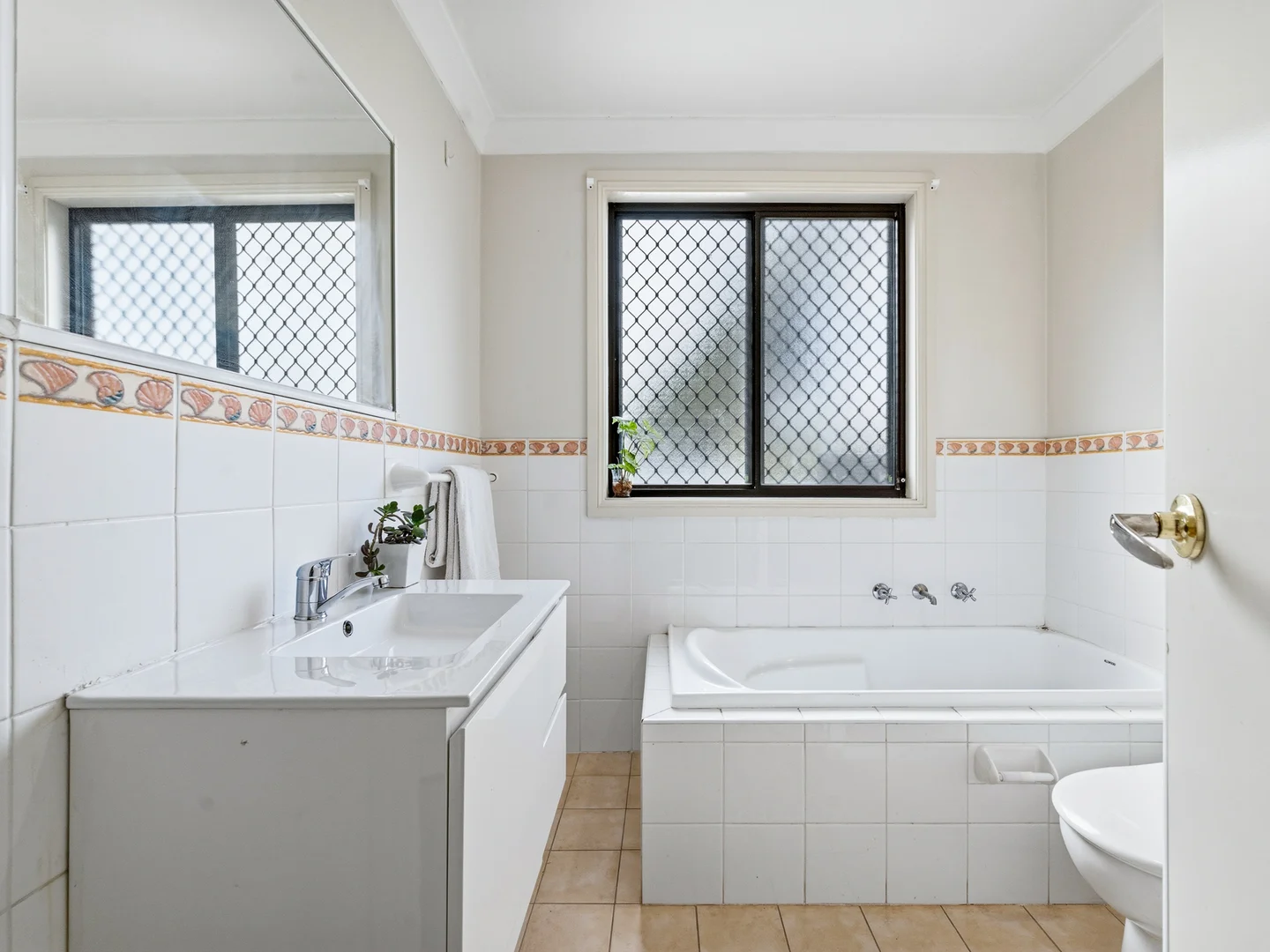 Additional image 10 of 6/9-11 Fourth Avenue, Macquarie Fields NSW 2564