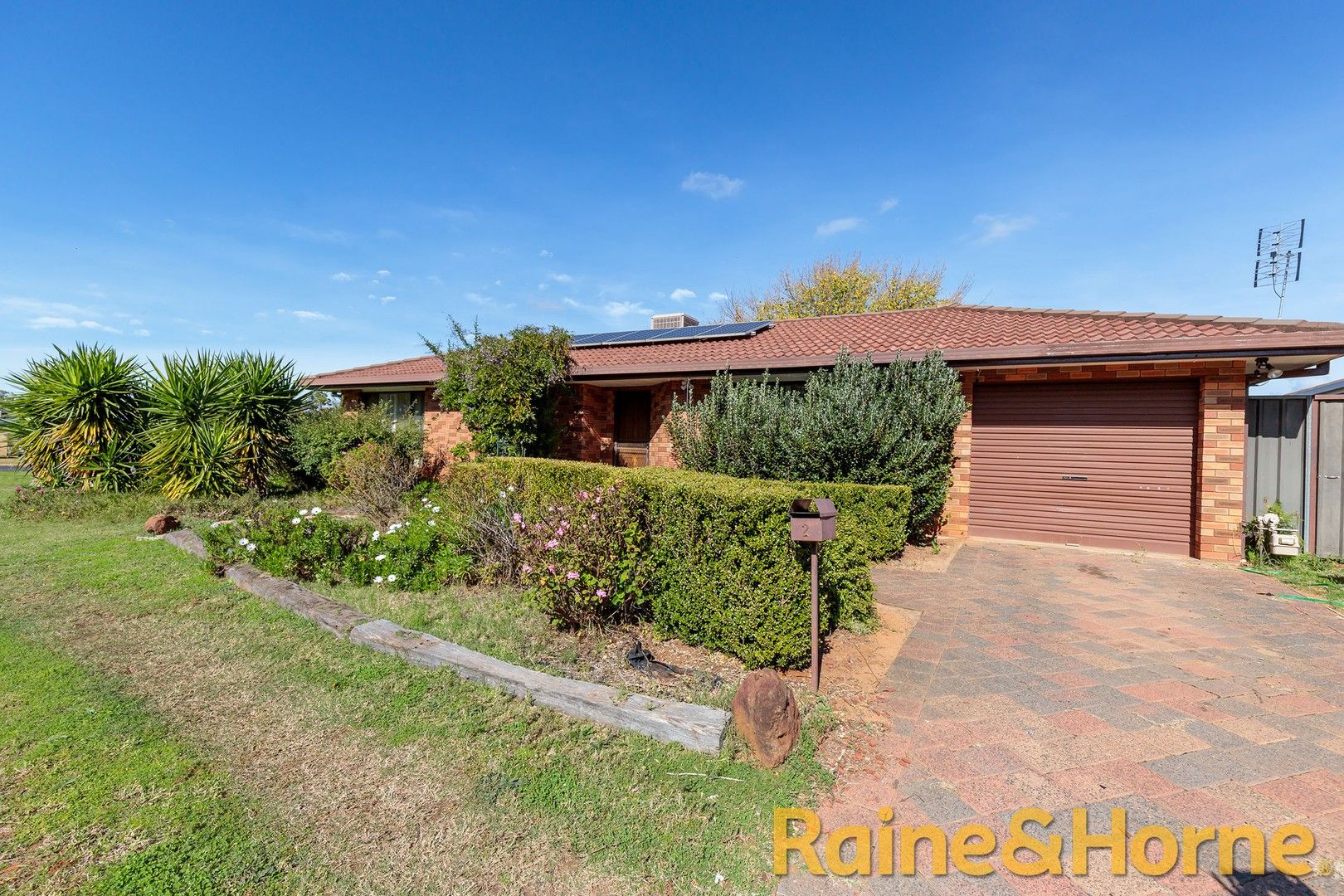 4 bedrooms House in 2 Gumtree Avenue DUBBO NSW, 2830