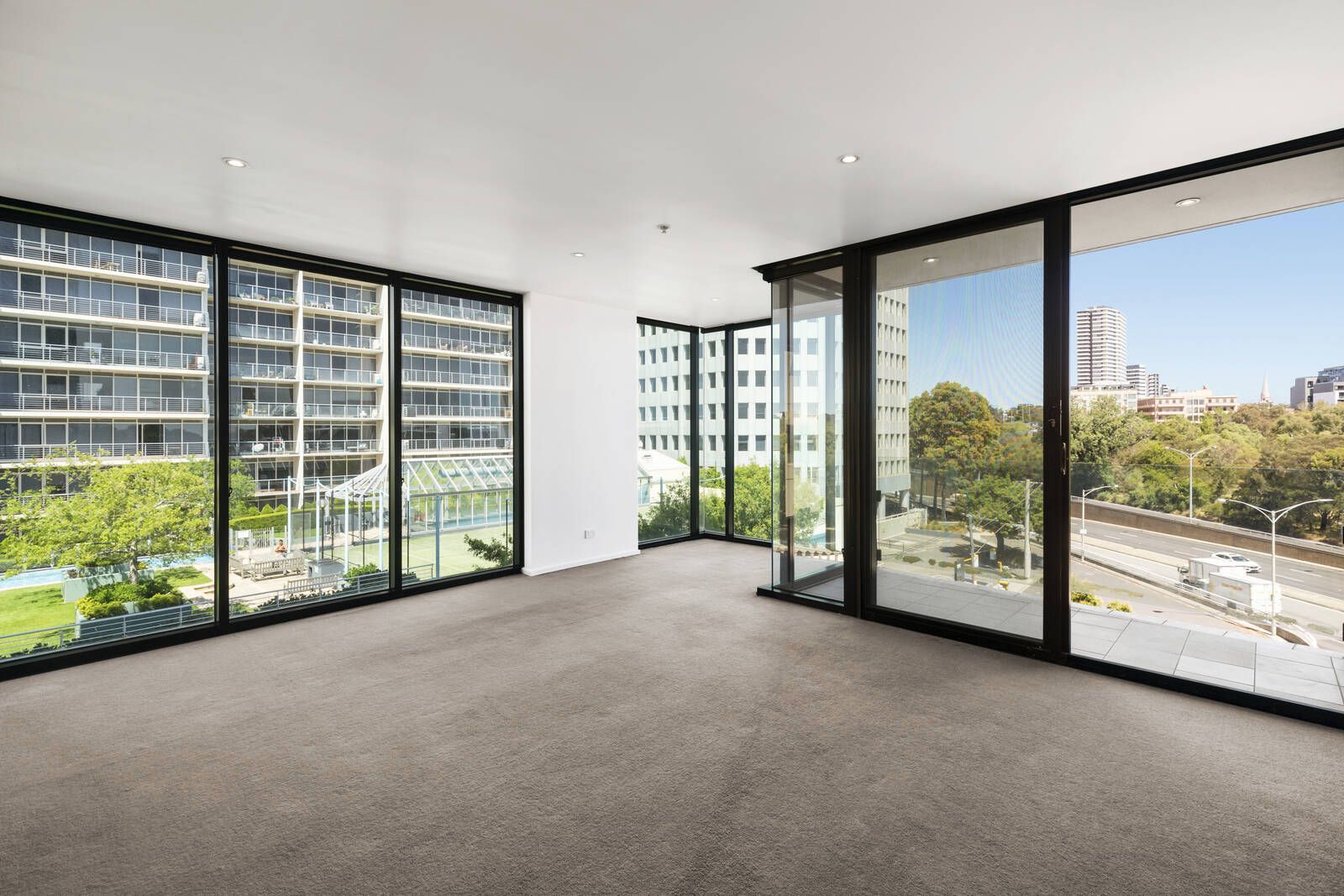 407/83 Queens Road, Melbourne VIC 3004, Image 2