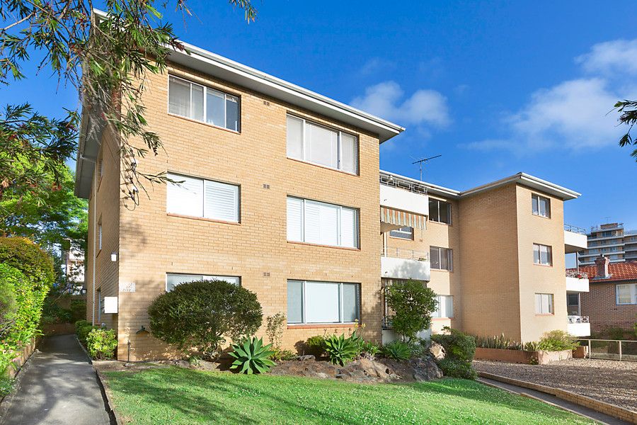 11/10-12 Woods Parade, FAIRLIGHT NSW 2094, Image 2