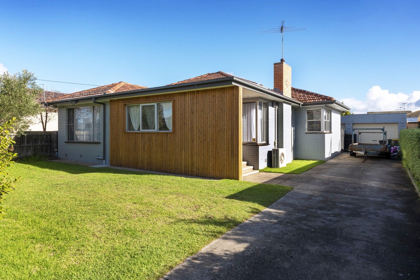 3 bedrooms House in 223 Anakie Road BELL POST HILL VIC, 3215