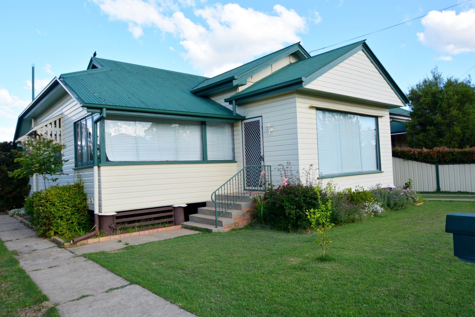 3 bedrooms House in 102 Albion St WARWICK QLD, 4370