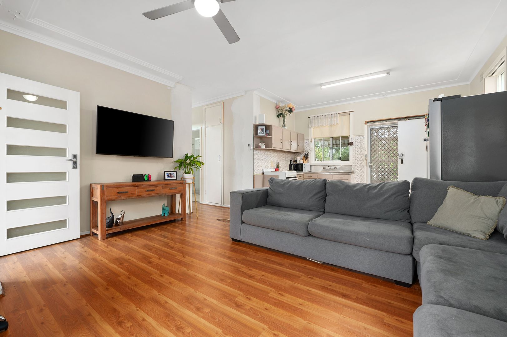 46 Valley View Crescent, Glendale NSW 2285, Image 1