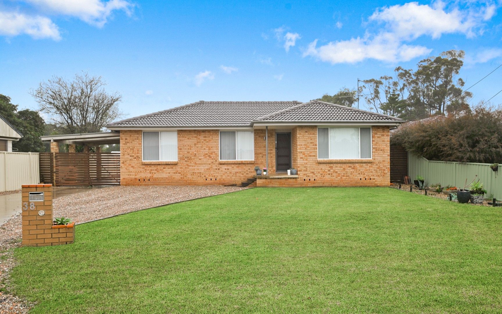 4 bedrooms House in 38 Ella Street HILL TOP NSW, 2575