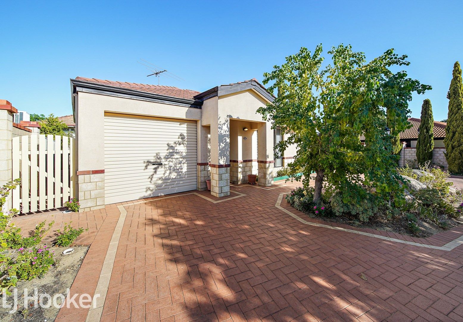 4D Ball Place, Queens Park WA 6107, Image 0