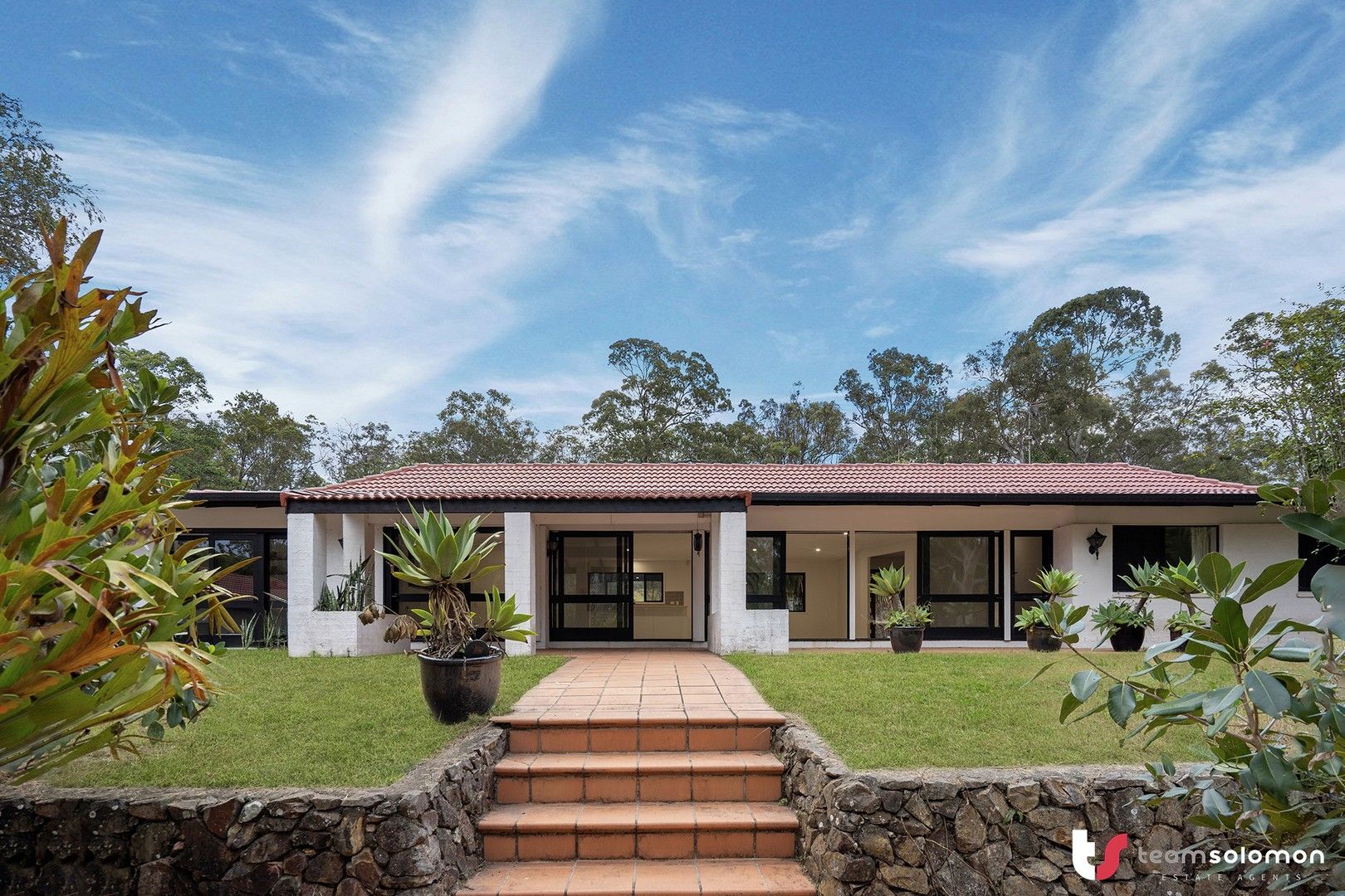 353 Woodlands Drive, Sheldon QLD 4157 House For Rent 1,350 Domain