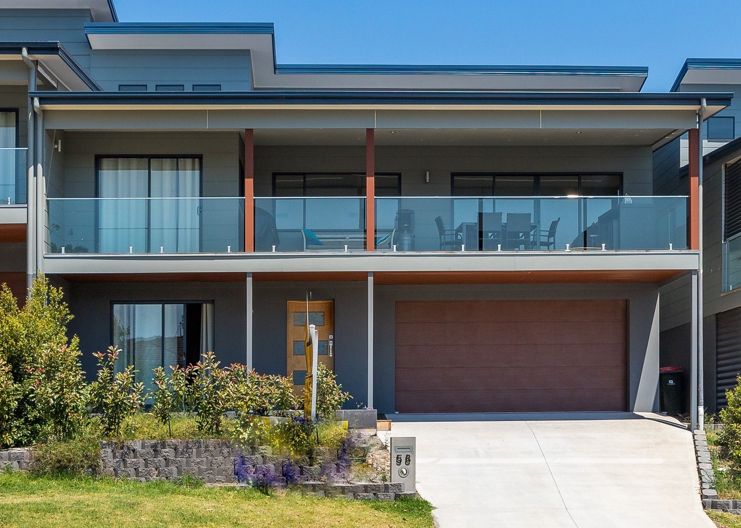 4 bedrooms Townhouse in 58 Sergeant Baker Drive CORLETTE NSW, 2315