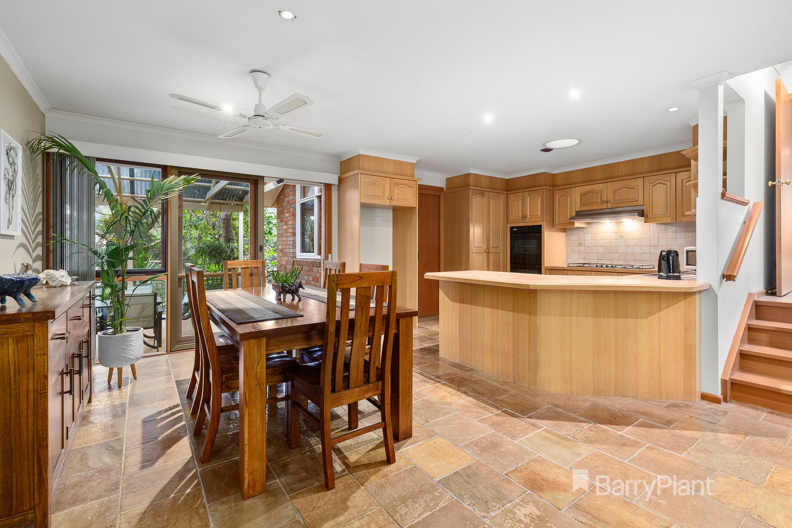 3 Wynvale Court, Eltham VIC 3095, Image 2