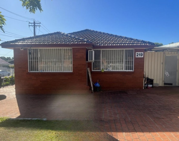 219 St Johns Road, Canley Heights NSW 2166