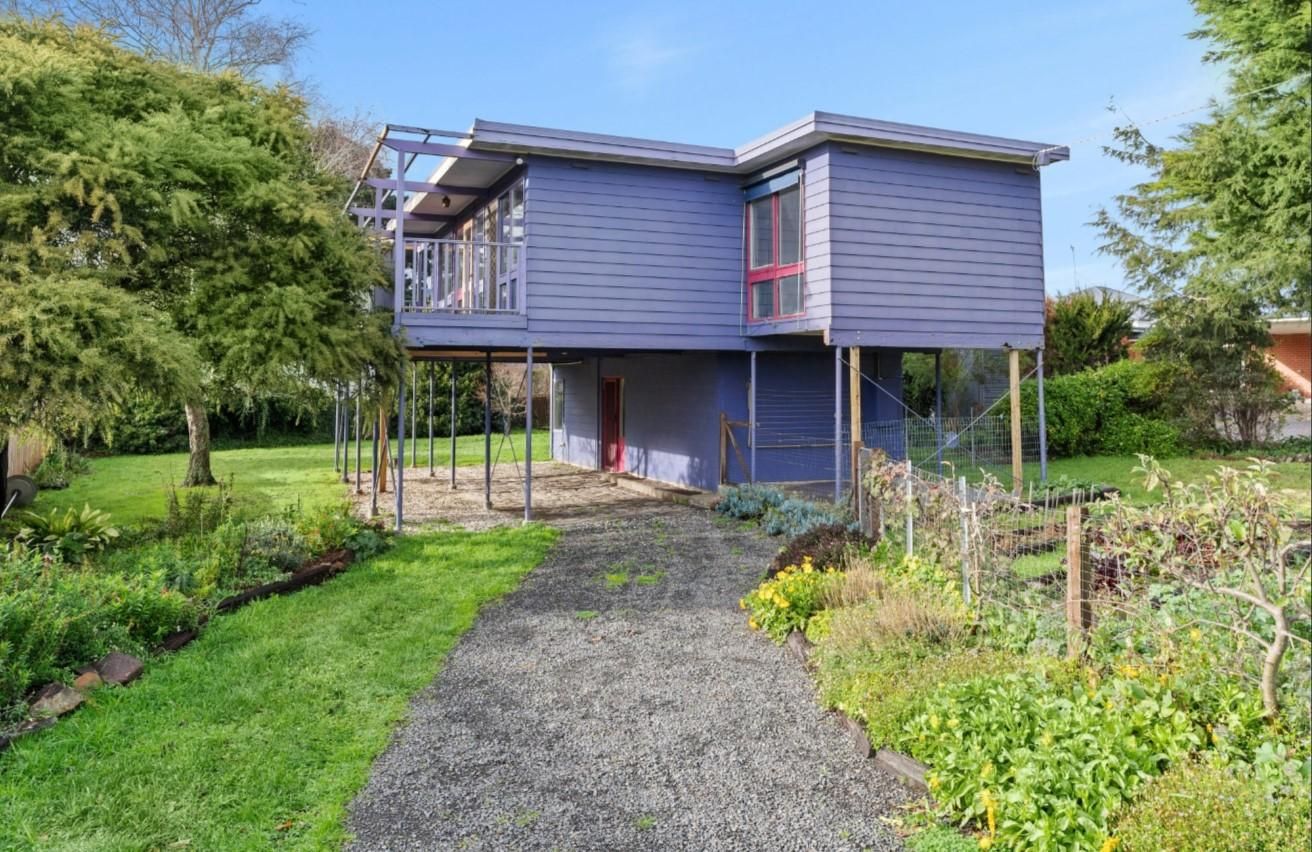 3 bedrooms House in 50 East Street WOODEND VIC, 3442