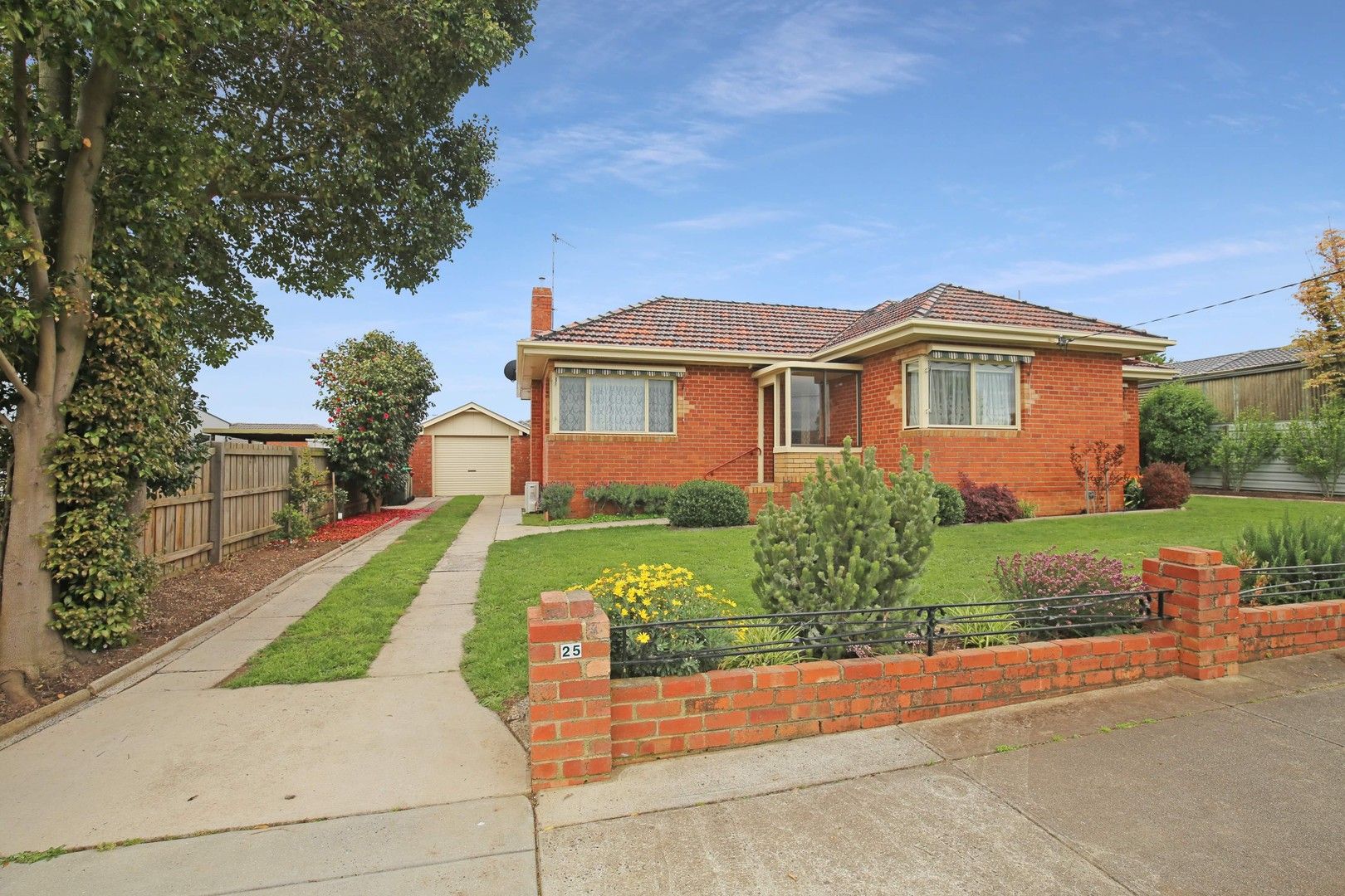 3 bedrooms House in 25 Peart Street LEONGATHA VIC, 3953