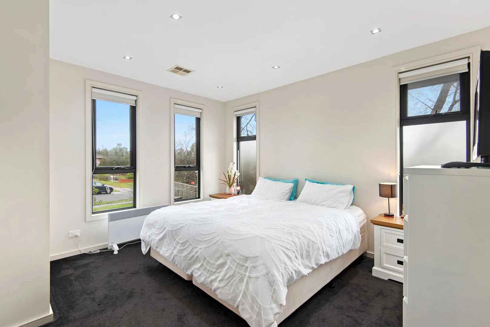 Additional image 5 of 1/17 St Clems Road, Doncaster East VIC 3109