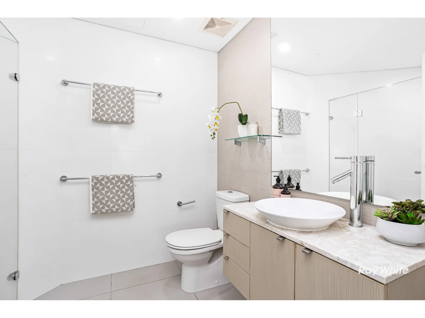 Additional image 13 of 19/20-24 Cliff Street, Yeppoon QLD 4703