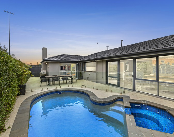 95 Tarongo Drive, Aspendale VIC 3195