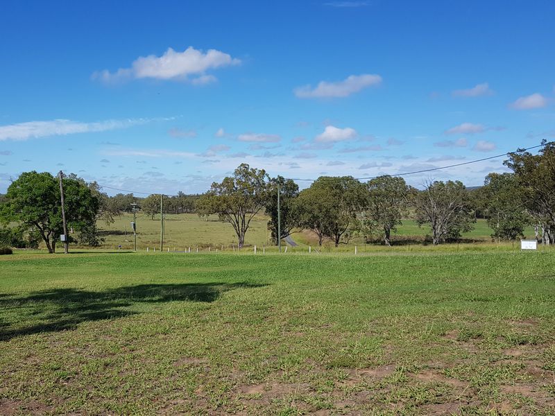 5 Long Drive, Monto QLD 4630, Image 2