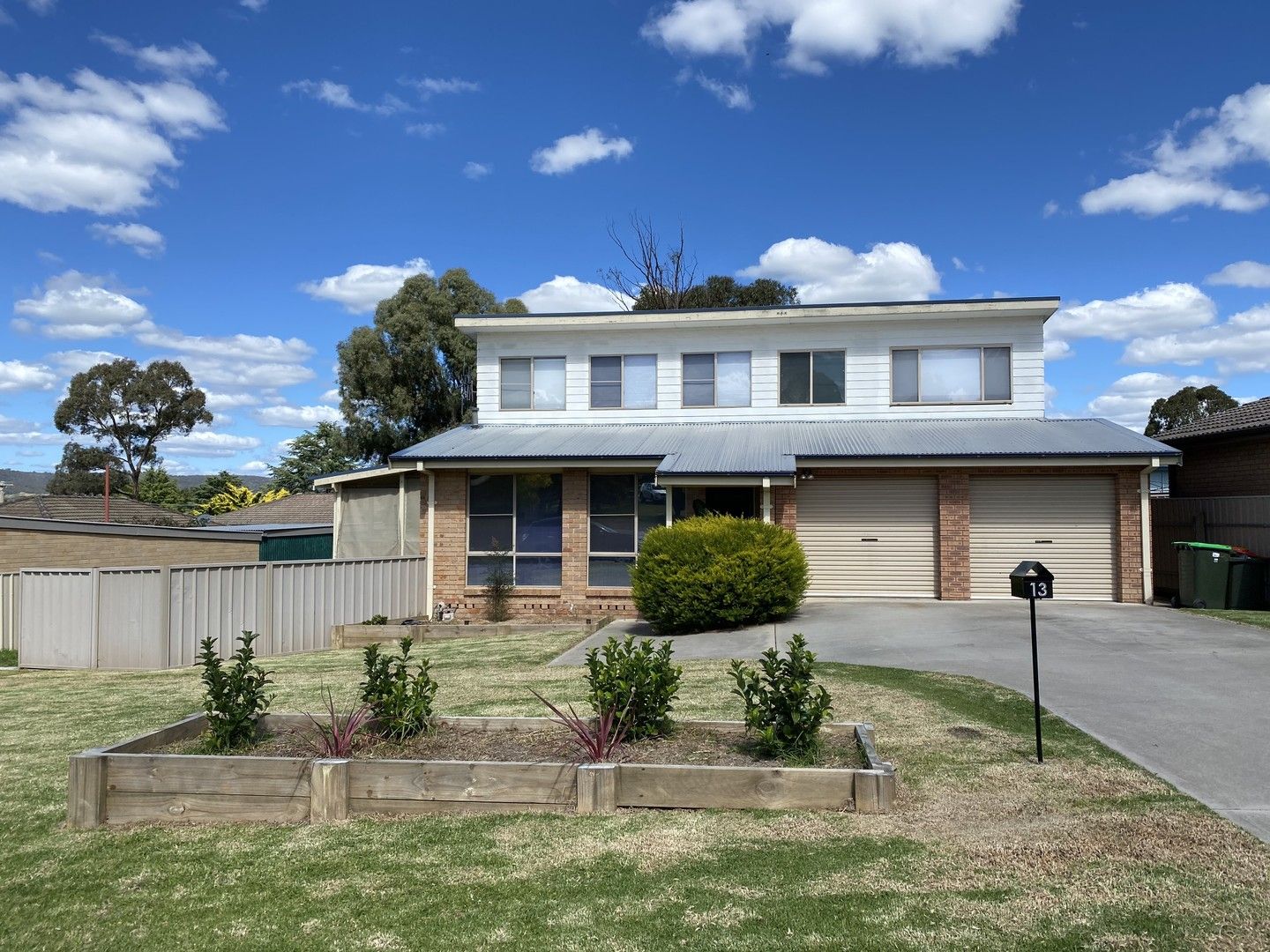 4 bedrooms House in 13 Reign Street GOULBURN NSW, 2580