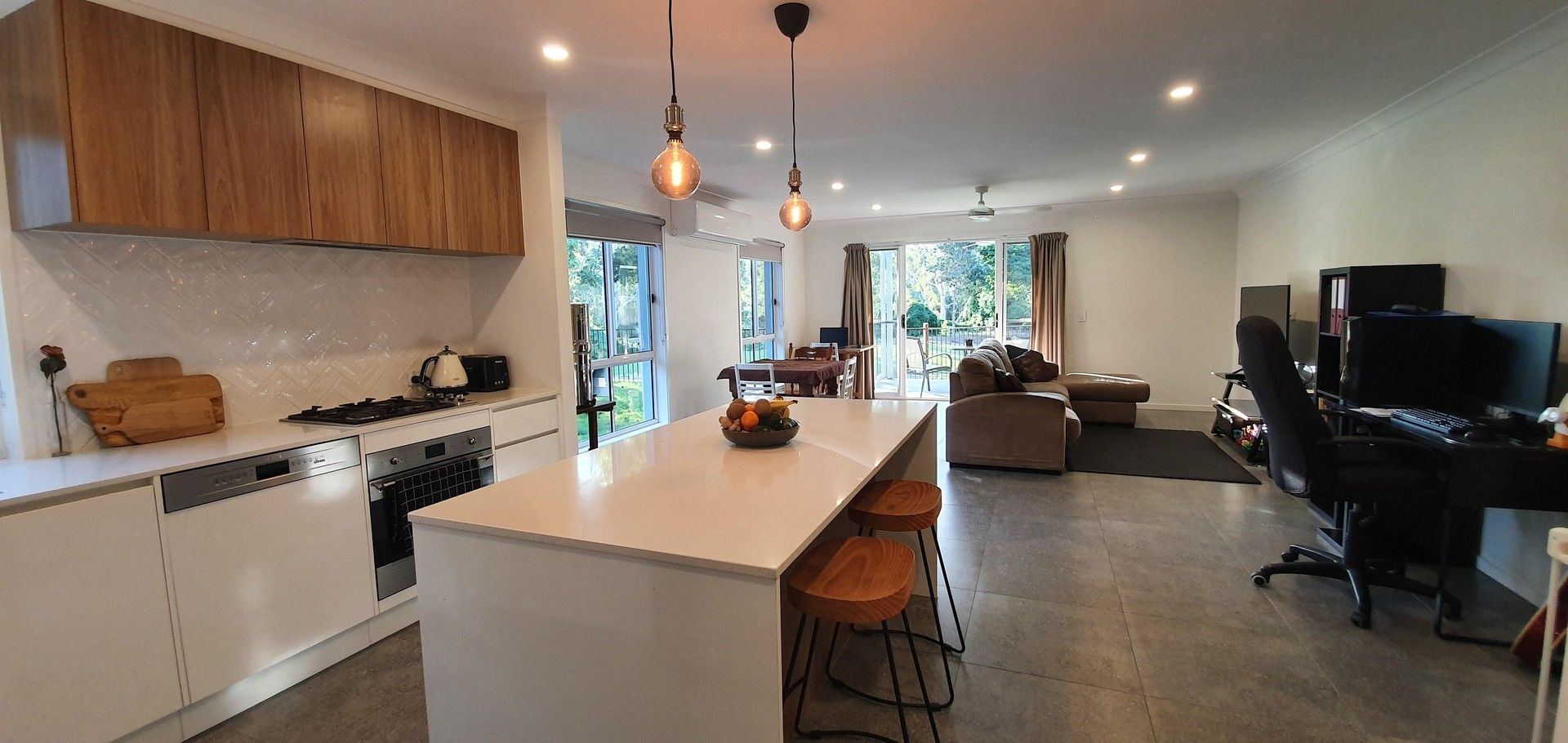 3 bedrooms Townhouse in 71/302 College Road KARANA DOWNS QLD, 4306