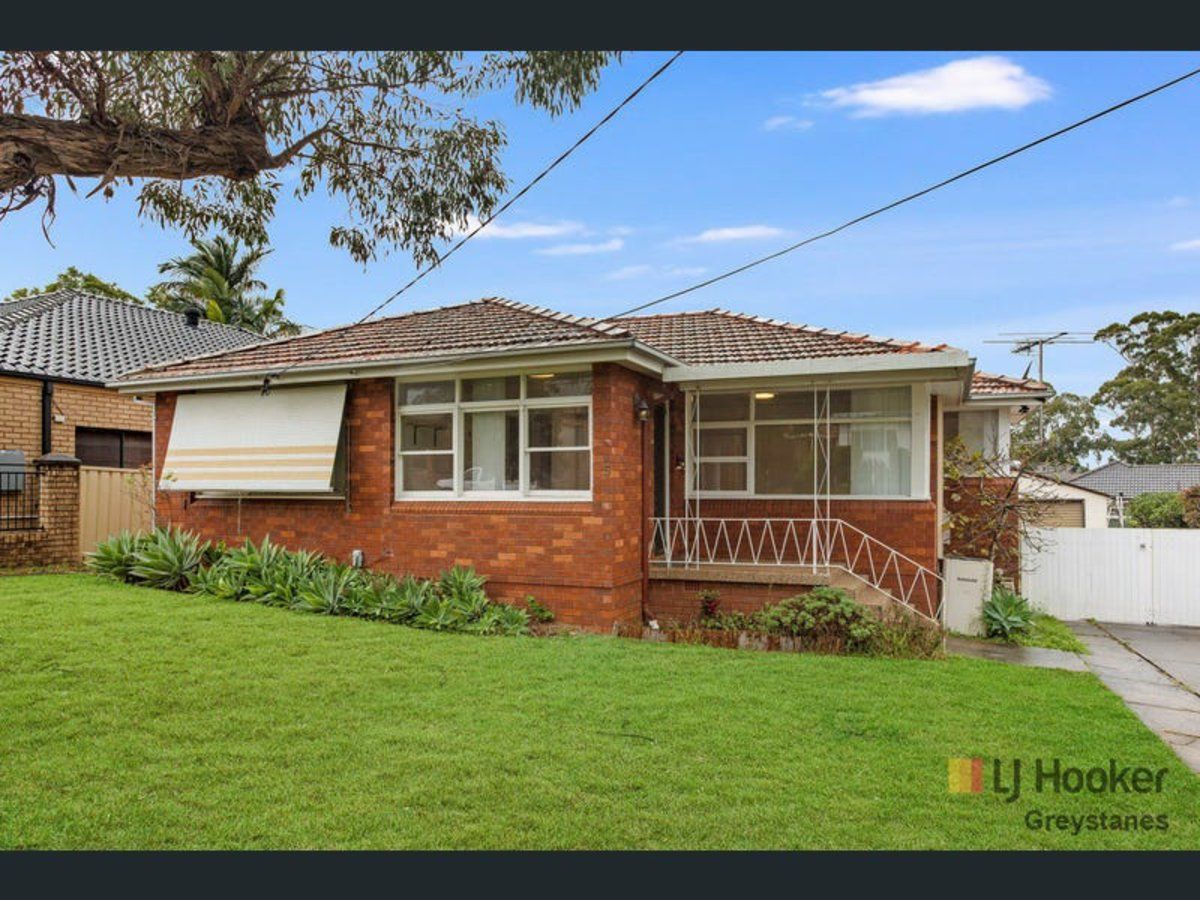 3 bedrooms House in 5 WATTLE STREET GREYSTANES NSW, 2145