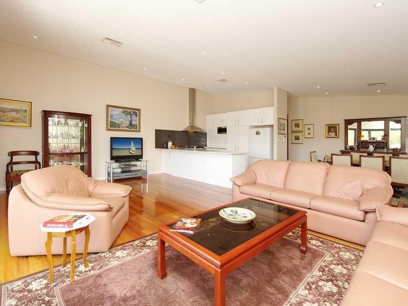 84 Sergeant Baker Drive, CORLETTE NSW 2315, Image 2